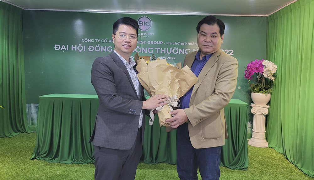 Ông Võ Phi Nhật Huy tín nhiệm trao quyền Chủ tịch HĐQT Big Invest Group cho ông Trần Đình Tú